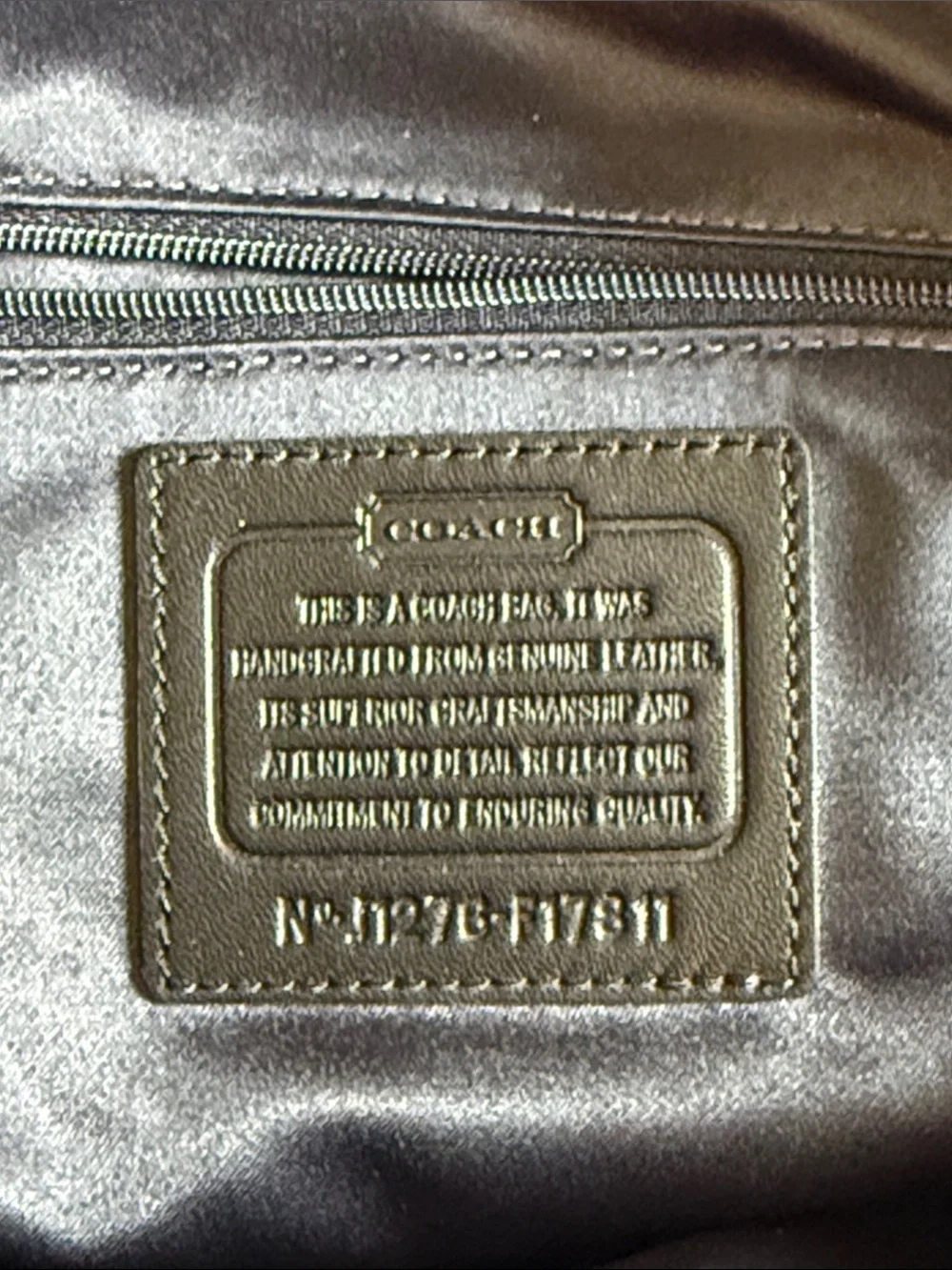 Authentic Coach Chelsea-Jayden Carryall Black Leather Zip Snap Closure w/Creed